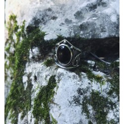 pierścionek z onyksem